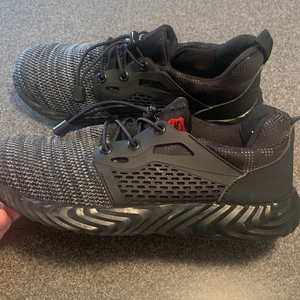 Suadex Steel Toe Slip Resist Shoes Men’s Size 40/7 / Never Worn / No Box!